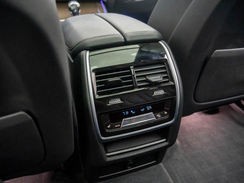 Used 2021 BMW X5 xDrive40i w/ Premium Package AWD/4WD image 19