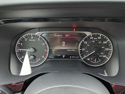 New 2025 Nissan Pathfinder SV image 11