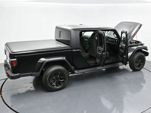 Used 2023 Jeep Gladiator Sport image 36