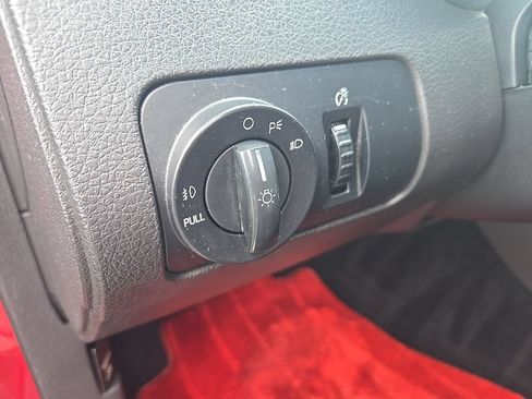 Used 2006 Ford Mustang GT Premium RWD image 17