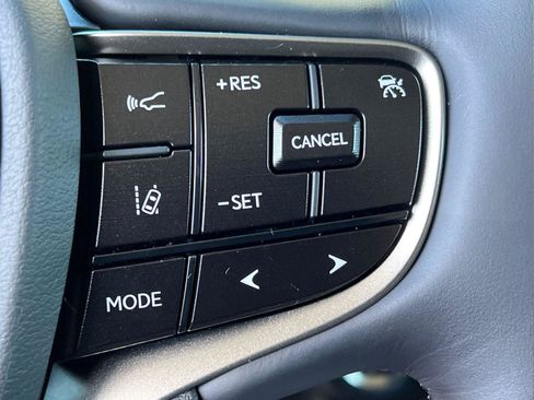 Used 2025 Lexus ES 350 w/ Premium Package FWD image 19