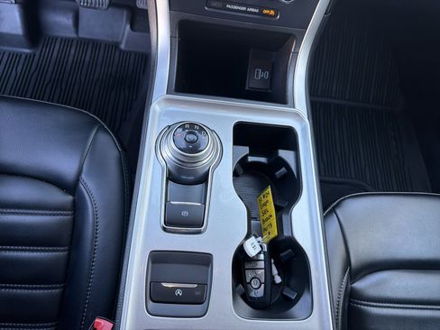 Certified 2024 Ford Edge SEL w/ Convenience Package image 38