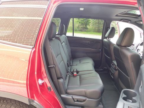 Used 2025 Honda Passport TrailSport image 56