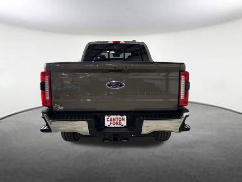 New 2026 Ford F250 Lariat w/ Chrome Package image 4