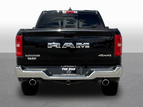 Used 2025 RAM 1500 Laramie AWD/4WD image 6