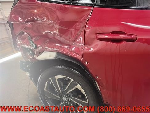 Used 2025 Buick Enclave Sport Touring w/ Power Package FWD image 21