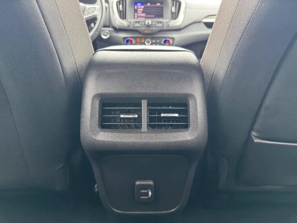 Used 2022 GMC Terrain SLE w/ Driver Convenience Package AWD/4WD image 20