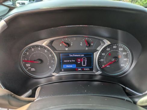 Used 2020 Chevrolet Equinox LT image 10