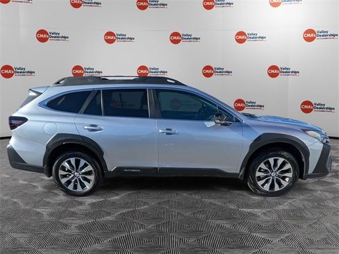 Certified 2025 Subaru Outback Limited image 4