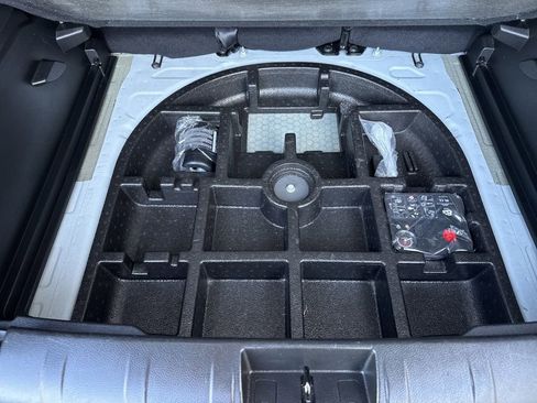 Used 2023 Jeep Renegade Latitude image 31