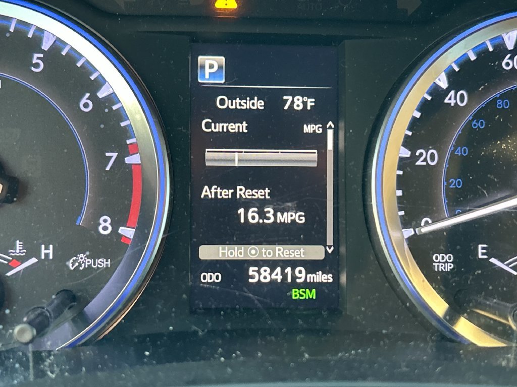 Used 2019 Toyota Highlander XLE FWD image 22