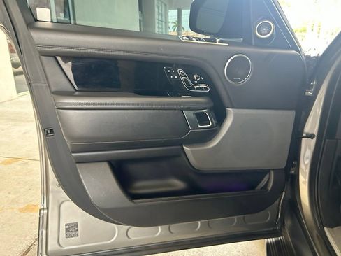 Used 2019 Land Rover Range Rover Supercharged AWD/4WD image 43