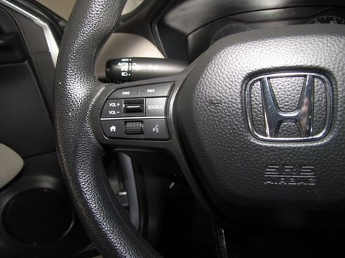 Certified 2023 Honda HR-V LX image 5