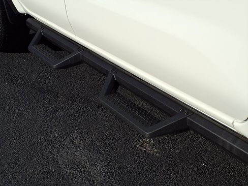 Used 2024 Nissan Frontier PRO-4X w/ Off-Road Protection Package image 28