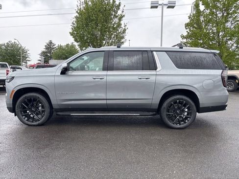 New 2026 Chevrolet Suburban Premier AWD/4WD image 1