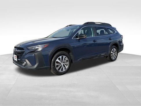 Used 2025 Subaru Outback Premium AWD/4WD image 29
