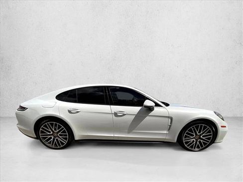 Used 2023 Porsche Panamera image 5