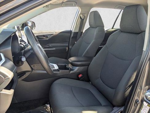 Used 2025 Toyota RAV4 LE image 16