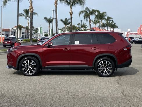 Certified 2026 Toyota Grand Highlander AWD Hybrid image 33