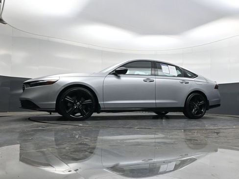 Used 2023 Honda Accord Sport image 32