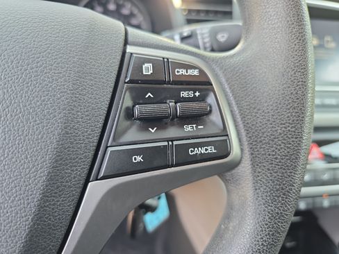 Used 2018 Hyundai Elantra SEL FWD image 17