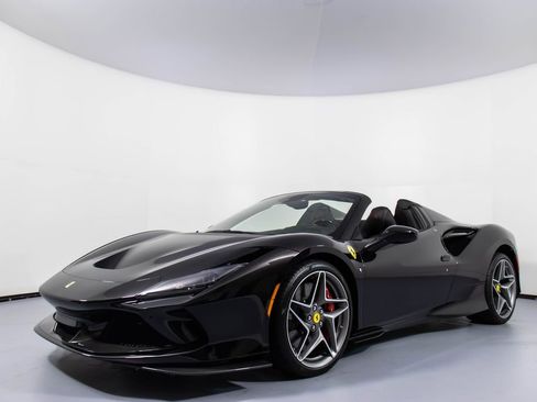 Certified 2022 Ferrari F8 Tributo image 29