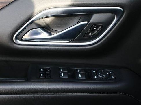 Used 2021 Chevrolet Tahoe Z71 w/ Z71 Signature Package image 15