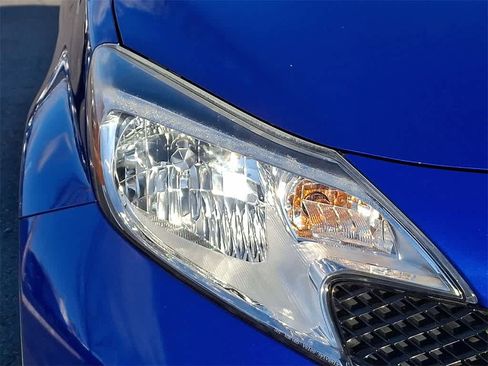 Used 2015 Nissan Versa Note SR w/ SR Convenience Package image 27