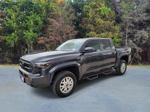 Used 2025 Toyota Tacoma SR5 RWD image 1
