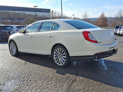 Used 2013 Lincoln MKS AWD image 4