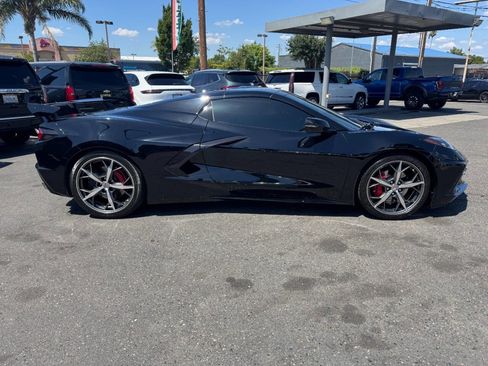 Used 2021 Chevrolet Corvette Stingray Convertible w/ 1LT RWD image 8