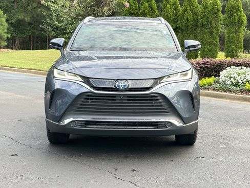 Used 2021 Toyota Venza Limited AWD/4WD image 3