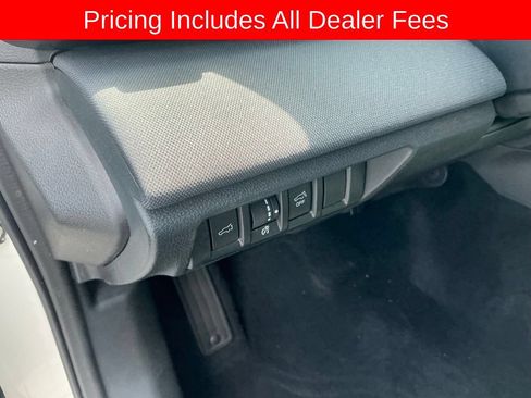 Used 2022 Subaru Outback Premium AWD/4WD image 11