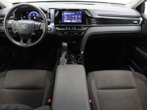 Certified 2025 Toyota Camry LE FWD image 29