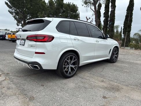 Used 2021 BMW X5 xDrive40i w/ M Sport Package AWD/4WD image 3