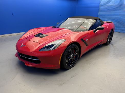 Used 2014 Chevrolet Corvette Stingray Convertible w/ 3LT Preferred Equipment Group RWD image 4