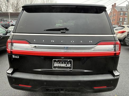 Used 2018 Lincoln Navigator Select image 5