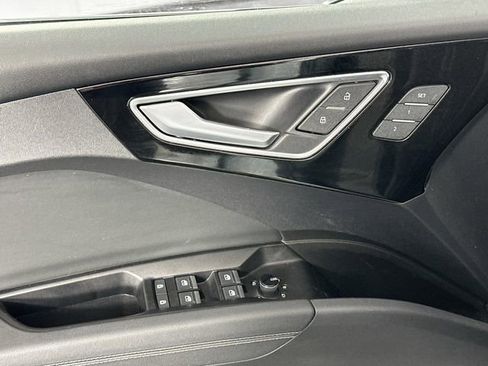 Used 2023 Audi Q4 e-tron Premium Plus w/ Premium Plus image 25