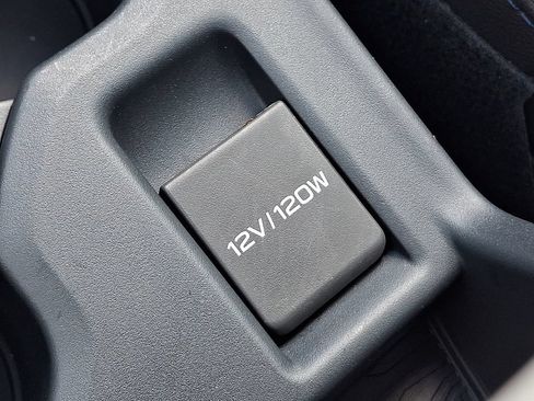 Used 2025 Subaru Forester Premium AWD/4WD image 27