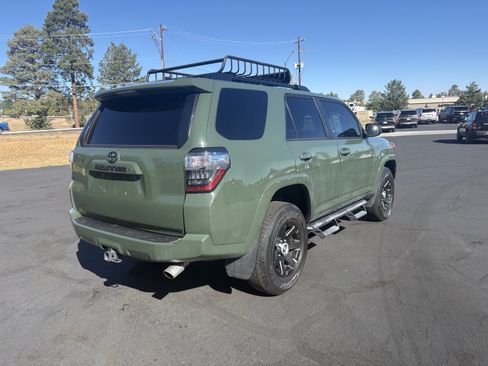 Used 2021 Toyota 4Runner Trail Special Edition AWD/4WD image 6