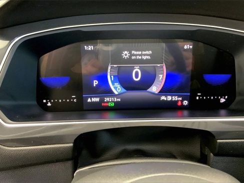 Certified 2023 Volkswagen Tiguan SE w/ Panoramic Sunroof Package image 20