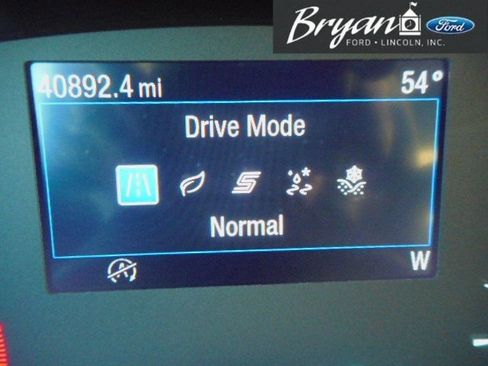 Used 2022 Ford Escape SE w/ Convenience Package image 39