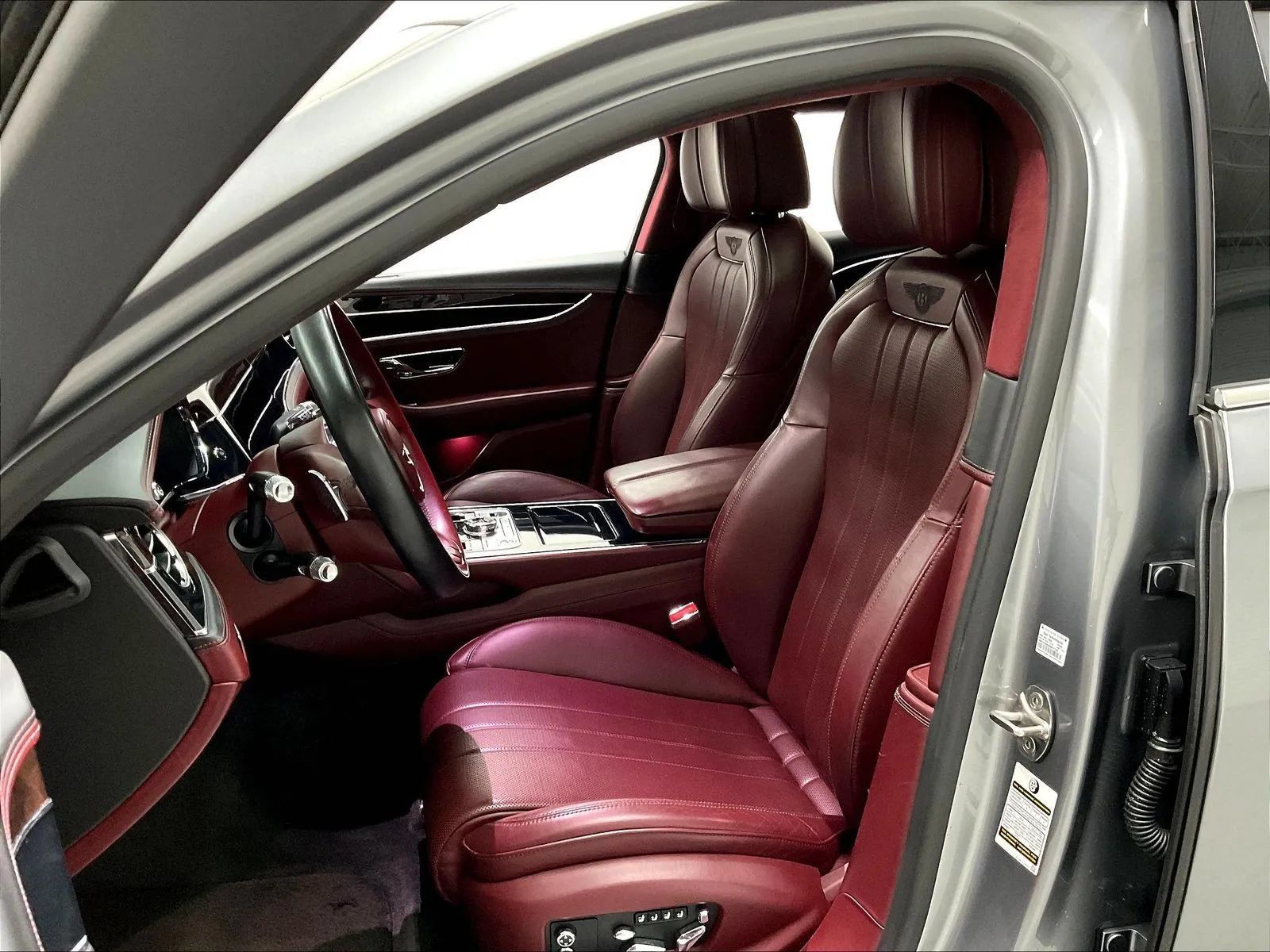 Used 2021 Bentley Flying Spur V8 AWD/4WD image 13