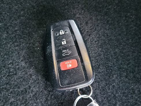 Used 2023 Toyota RAV4 XLE w/ Convenience Package FWD image 29