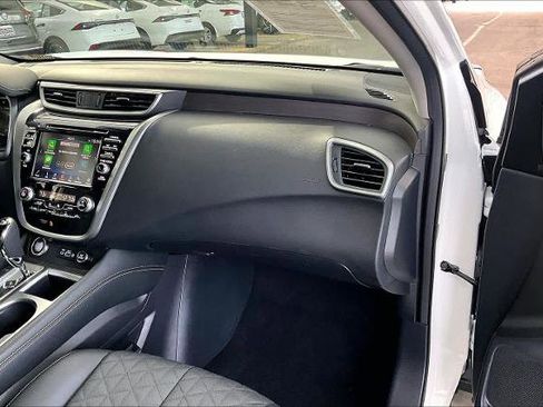 Certified 2024 Nissan Murano Platinum w/ Cargo Package image 18