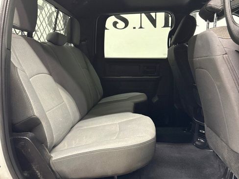 Used 2024 RAM 3500 Tradesman w/ Chrome Appearance Group image 29