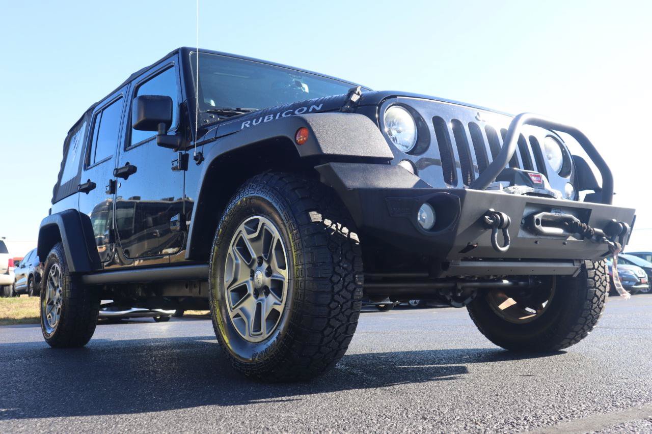 Used 2014 Jeep Wrangler Unlimited Rubicon w/ Connectivity Group AWD/4WD image 18