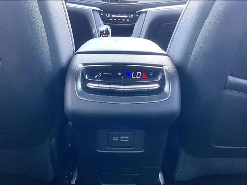 Used 2021 Cadillac XT6 Luxury FWD image 34