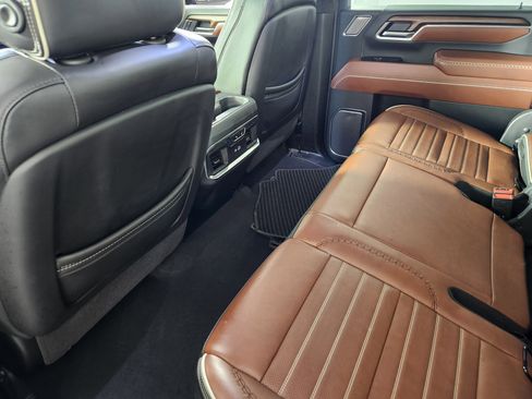 Used 2025 GMC Sierra 2500 Denali Ultimate image 14