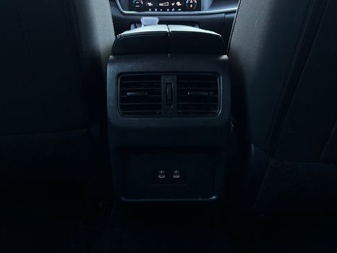 Used 2025 Nissan Rogue SV image 13